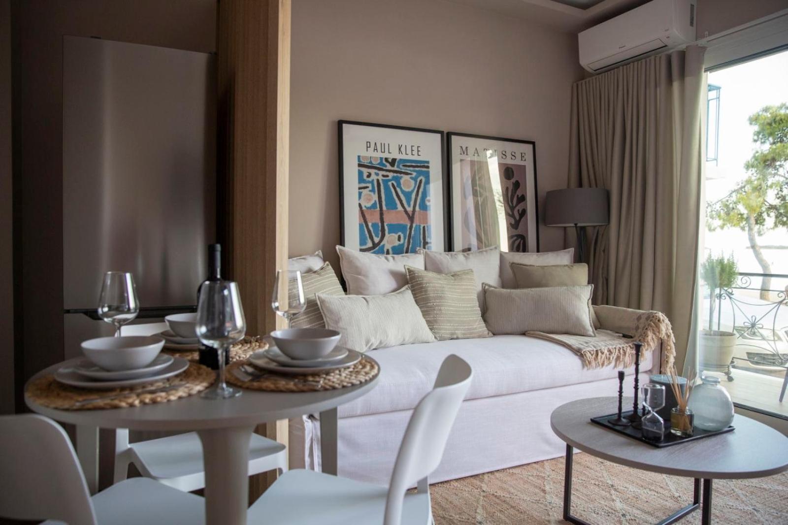 Apartment Nerissa Seafront *