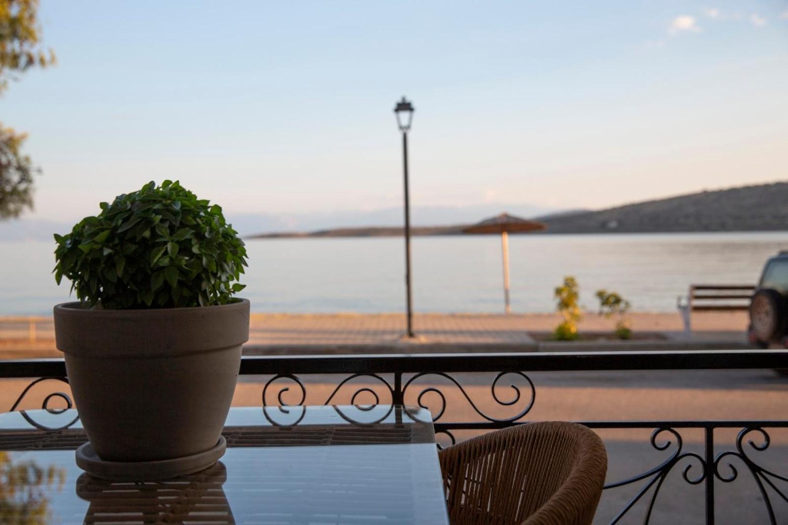 Nerissa Seafront Itea